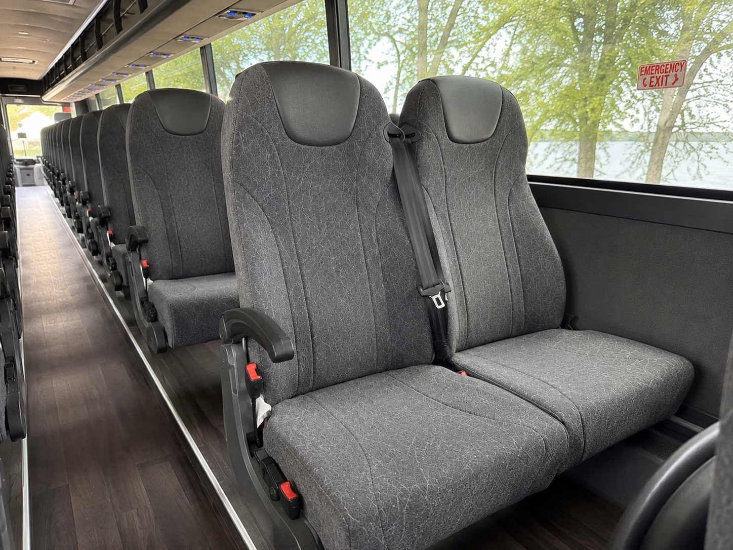 birmingham wedding venue shuttle services that keep your guests on schedule